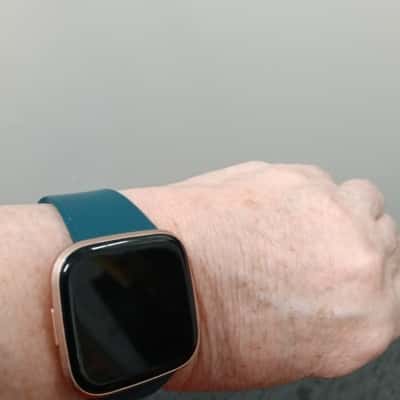 Womens  FItbit Watch Green & Rose Gold