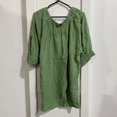  Womens Arna York Green Top
