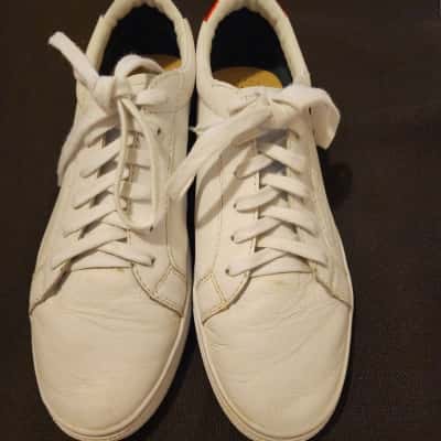 Tommy Hilfiger Sneeker Size 6 White 
