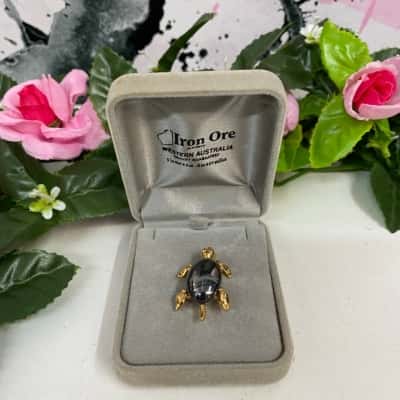 Iron Ore little turtle brooch from Western Australia New