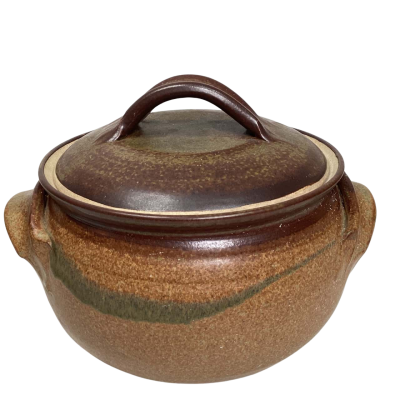 Stoneware bean pot casserole dish