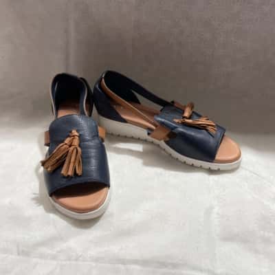 Django & Juliette Women’s Size 39 Sandals Beige / Blue / Brown - Brand New Still in Box - RRP $169.95