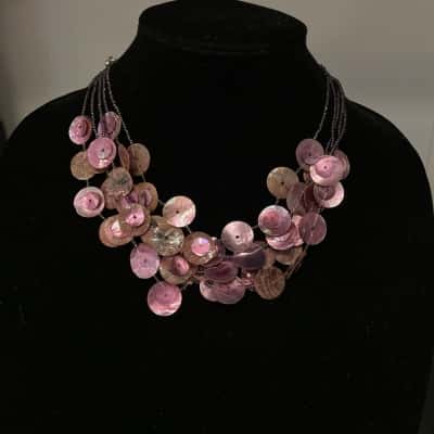 Women's multi-strand Necklace