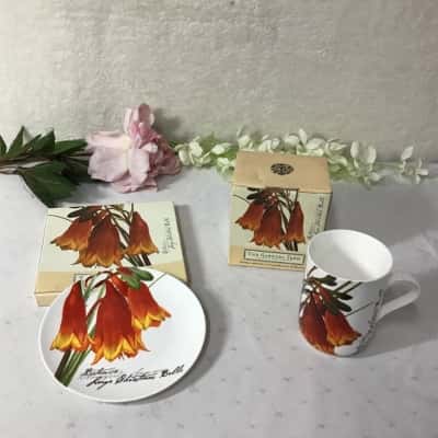 Maxwell & Williams The Gardens Table "Large Christmas Bells" Mug & Plate (boxed)