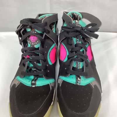 Nike Mens  Size 44 Sneakers Multicoloured 