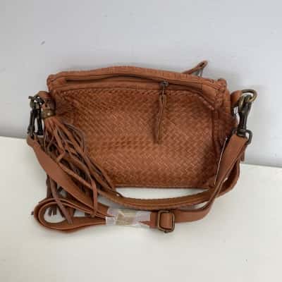 Cadelle Leather Cognac Gabrielle Cross Body Bag 