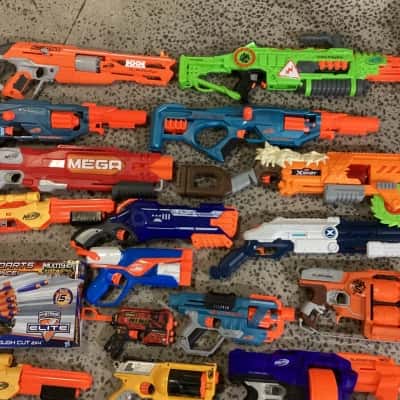 VERY LARGE ASSORTED NERF GUNS! AS NEW LOT 3! ENTIRE LOT FOR ONLY $70!!