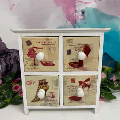 Rustic tiled drawer set