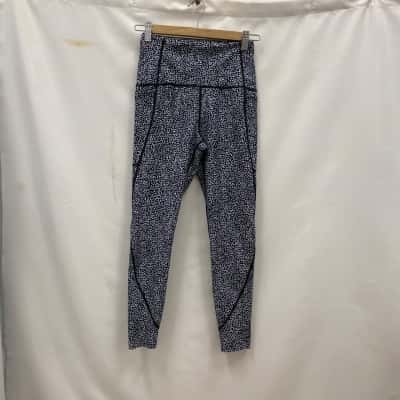 Nimble Activewear Women's Leggings With Both Side Pockets Size 10 Black  / White 