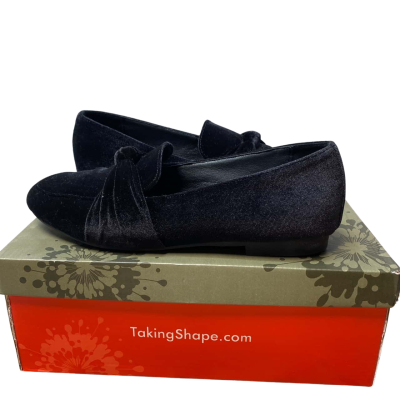 Taking Shape Womens  Size 41 Black Essential Loafers