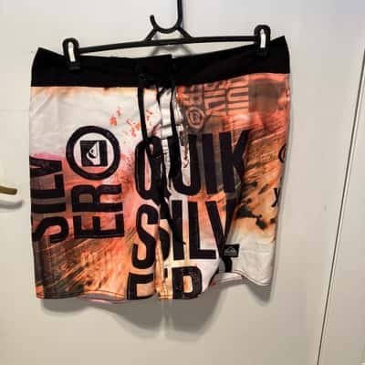 Quiksilver Mens  Size 34 Multicoloured / Pattern 