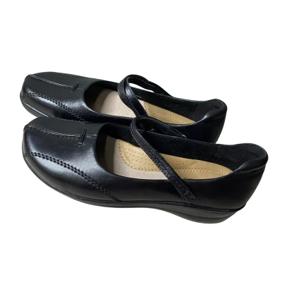 Planet Shoes Black Mary Jane Velcro Shoes Size 8.5