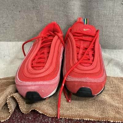 Nike Mens  Size 7 Sneakers Red 