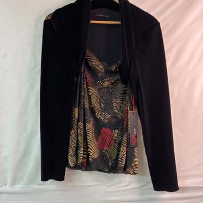 Hot! Sydney Womens  Size 16 Floral Top / Long Sleeve Top Black  / Floral 