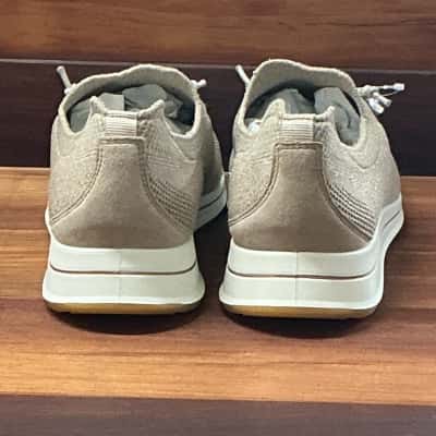 Ara Womens  Size 9 Sneakers Beige / White 