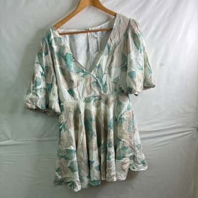 Aiyana Womens  Size L Mini Dress Floral 