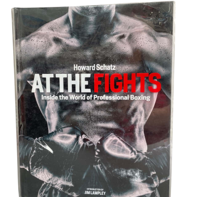 Howard Schatz “At The Fights”. 2012.