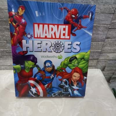 Woolworth Marvel Heroes Folder Complete 