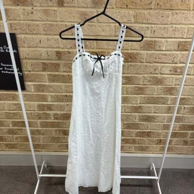 Selfie Leslie Womens white dress Size 6 