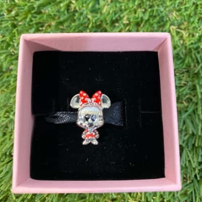 Pandora Disney Minnie Mouse charm