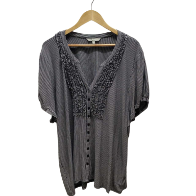 Yarra Trail Womens Size XL Black  / White Top 