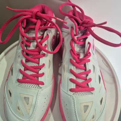  Womens Peak Size 8 Sneakers Pink  / White 