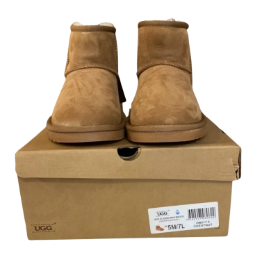 Ozwear Connection UGG Classic Mini Boots
