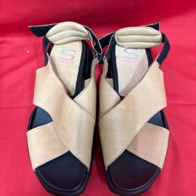 Sempre Di Women's Light Beige   Size 41 Sandals 