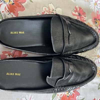 Women’s Alias Mae Leather Loafer Sandals Size 39 (B24)