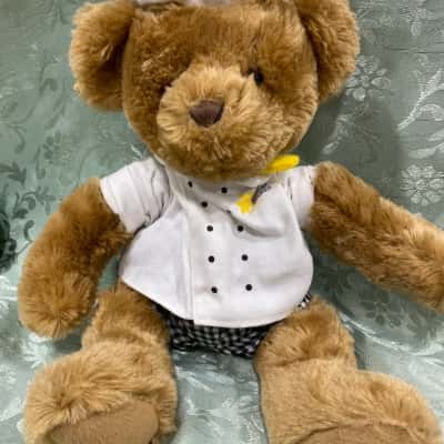 Cancer council.  Daffodil day bear