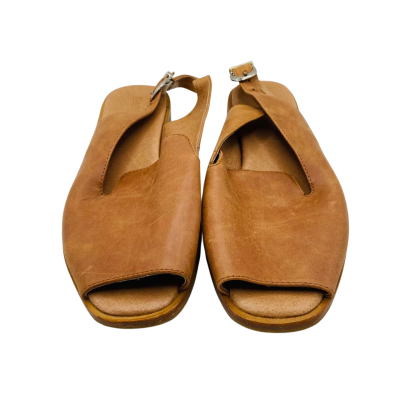 Easy Steps Womens  Size 36 Tan Leather Flats       OLA