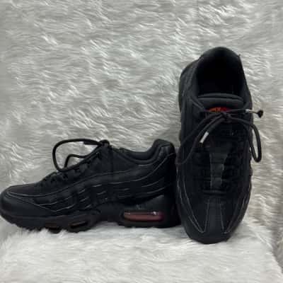 Nike Kids  Size 4.5 sneakers 