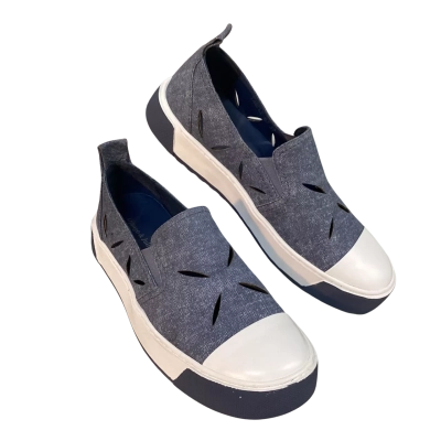 Django & Juliette  Womens  Size 37 Leather Loafers Blue 