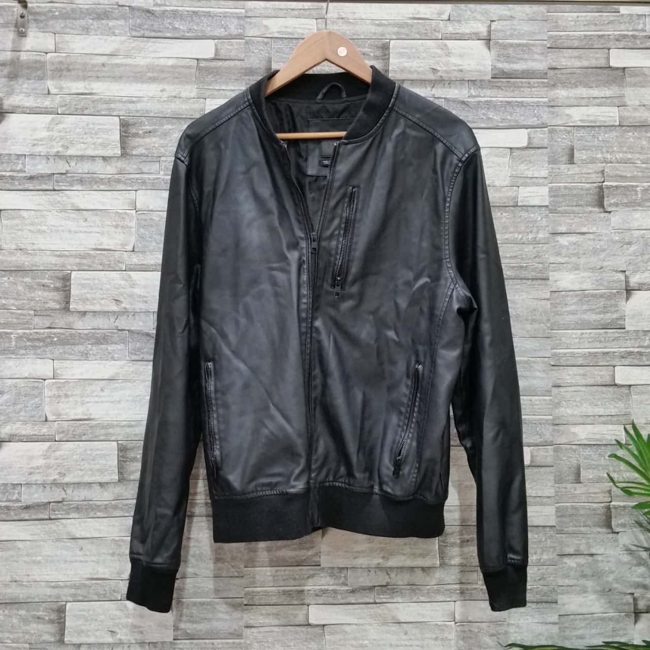 Yd. Mens Size 40 / L Bomber Black Jacket