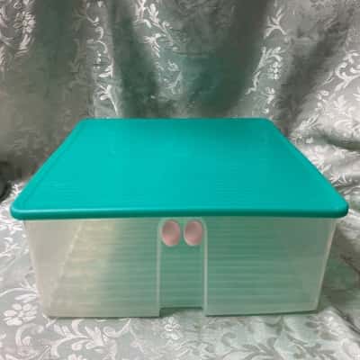 Tupperware 9.9Lt Fridgesmart Square Green