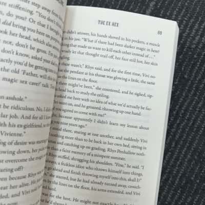 The Ex hex, Erin Sterling 