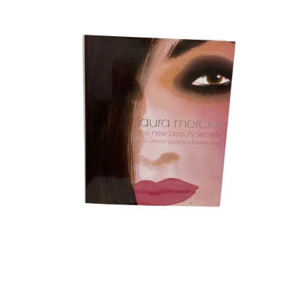 Laura Mercier - The New Beauty Secrets Book 