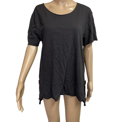 Jac & Mooki Womens  Size S Black t shirt   