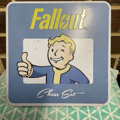 Fallout Chess Set In Metal Tin