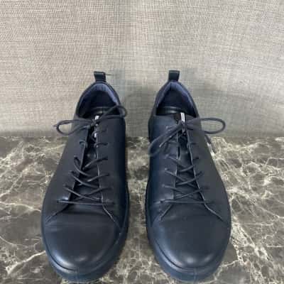 Ecco Womens  Size 41 Sneakers Navy Blue 