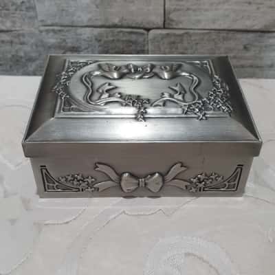 Kids Metal Jewellery Box