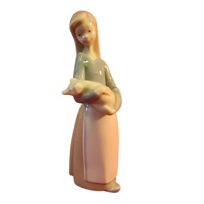 LLadro Beautiful Girl Cuddling Piglet Statue