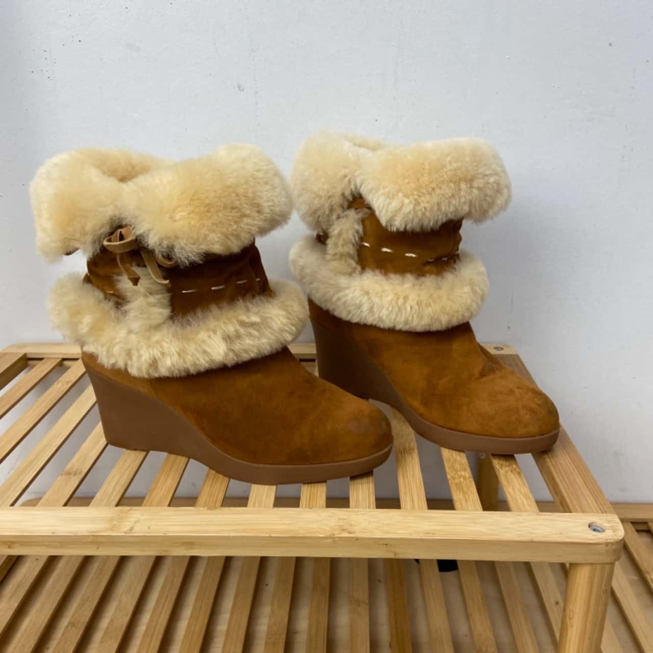 Shearers Ugg Suede Ankle Boots Size 6