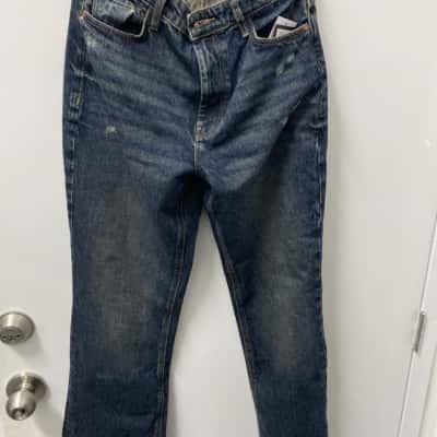 Guess Mens  Size 29 Straight Leg Jeans Blue 