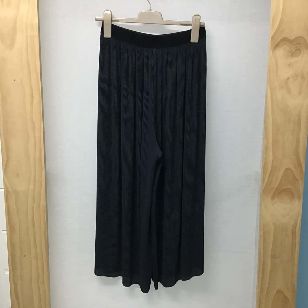 Black pleated wide leg pants, Size 