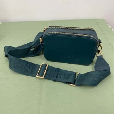 Womens Marcs Budapest Petrol Camera Crossbody Bag