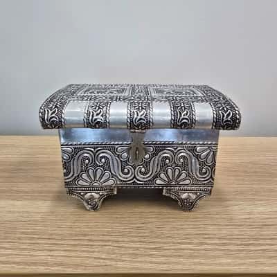 Vintage Elephant Embossed Metal Jewellery Box