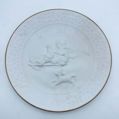 Vintage 1985 Avon " A Childs Christmas" Porcelain Decorative Plate