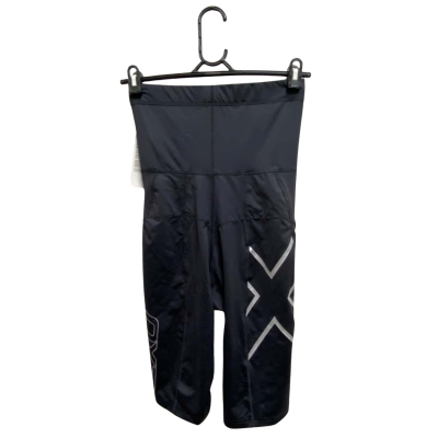 2XU Womens  Size M Bike Shorts Black  