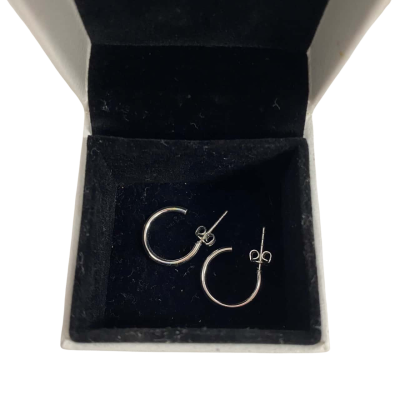 Womens Silver Hoop Earrings *Costume Jewellery*
